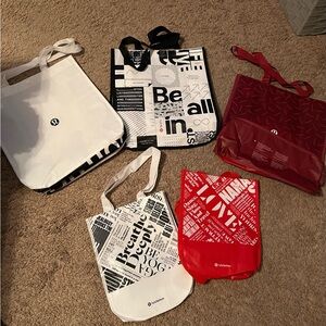 Lululemon reusable tote bags